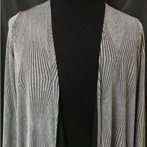 LuLaRoe “Sarah” Gray Duster Cardigan SMALL NEW!!